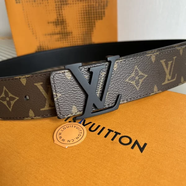 Louis Vuitton belt