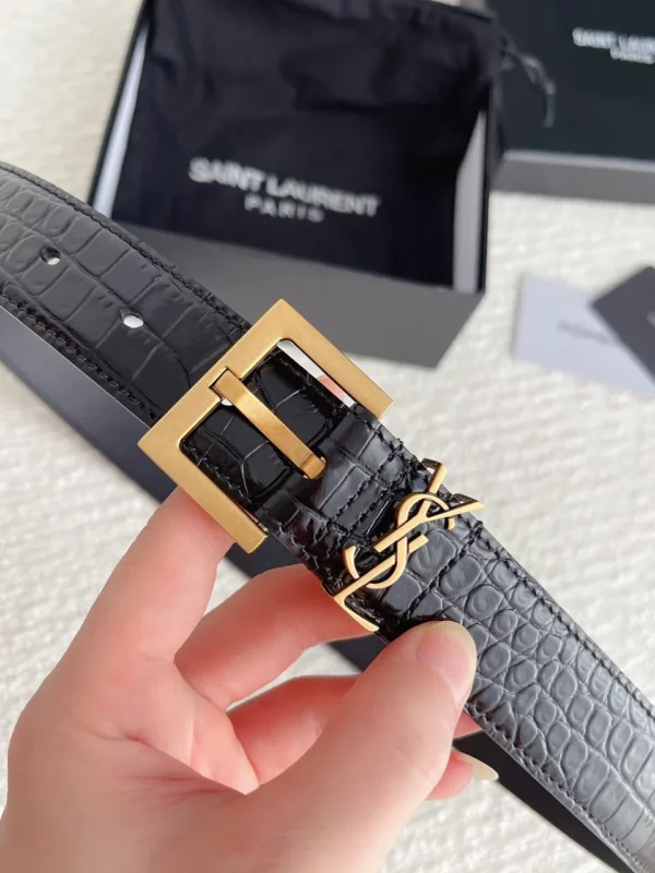 Saint Laurent belt