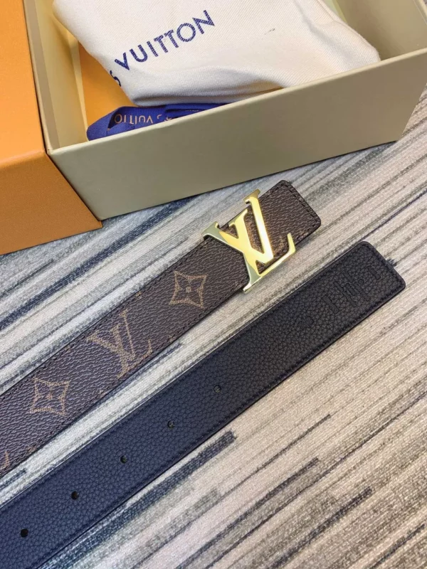 Louis Vuitton belt