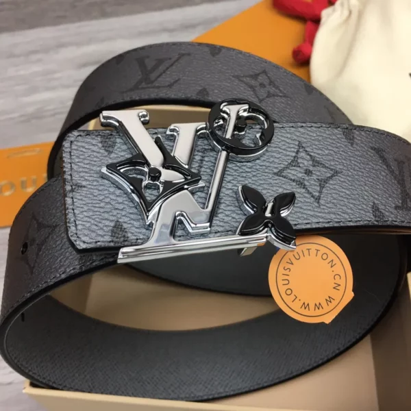 Louis Vuitton belt