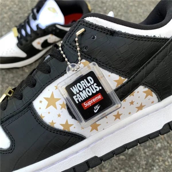 Supreme x Nike SB Dunk Low Black Stars - Replica shoes