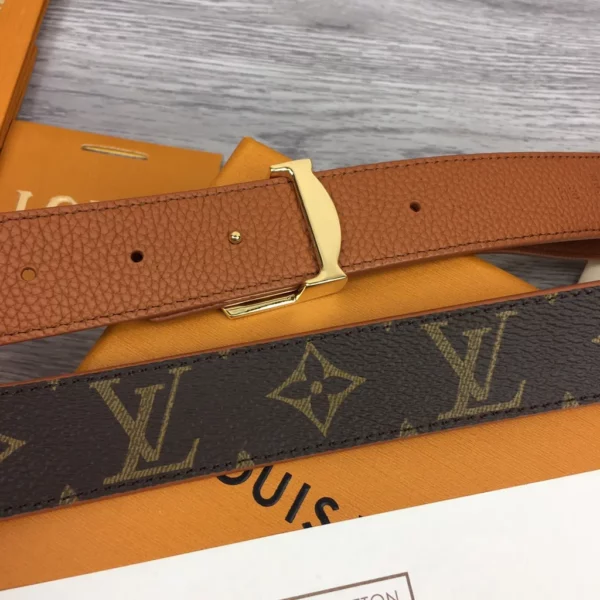 Louis Vuitton belt