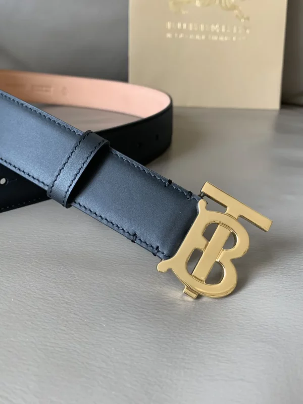 Burberry belt