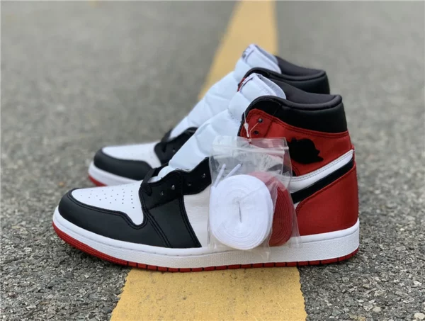 Air Jordan 1 Satin WMNS Black Toe - 2019-08-14 - Replica shoes