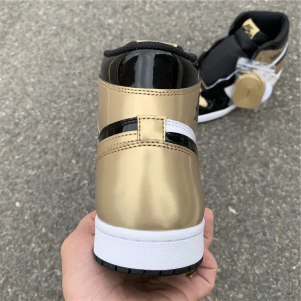 Air Jordan 1 Gold Toe - 2018-11-06 - Replica shoes