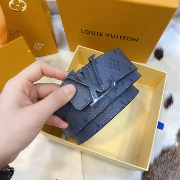 Louis Vuitton belt