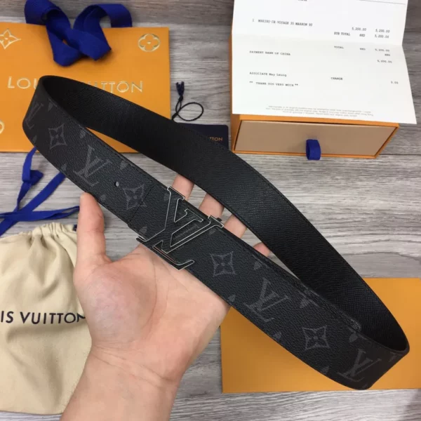 Louis Vuitton belt