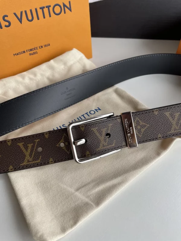 Louis Vuitton belt