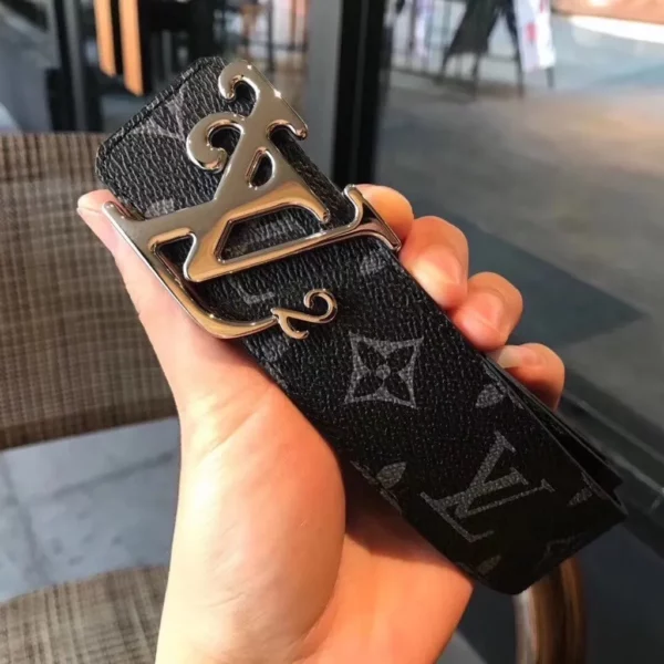 Louis Vuitton belt