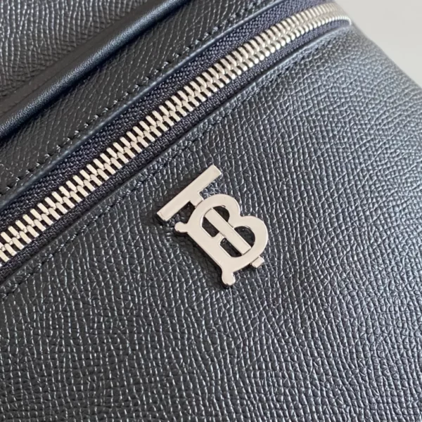 Burberry bag - rep bags