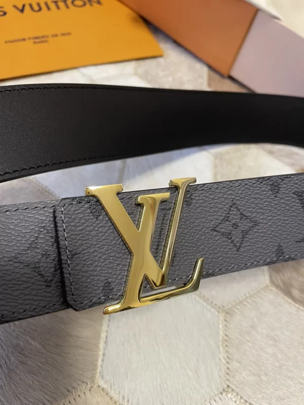 Louis Vuitton belt