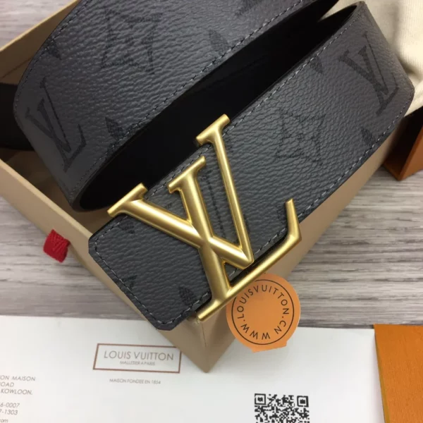 Louis Vuitton belt