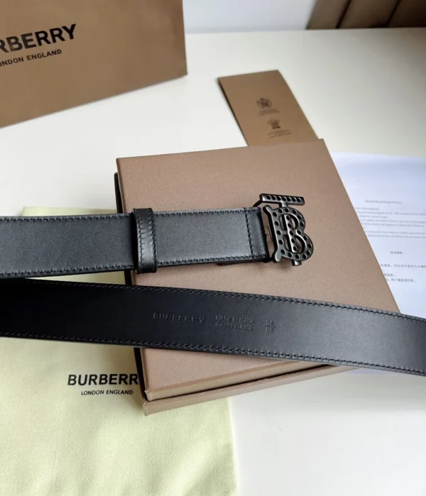 Burberry belt