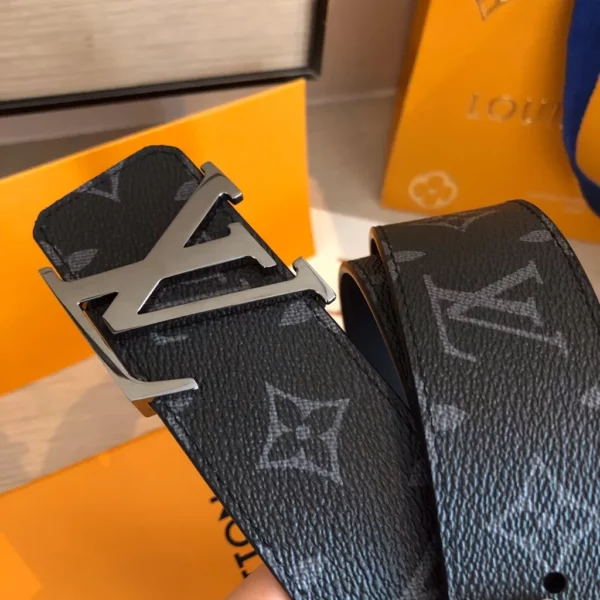 Louis Vuitton belt