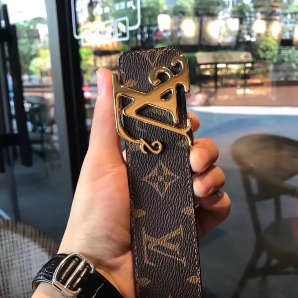 Louis Vuitton belt