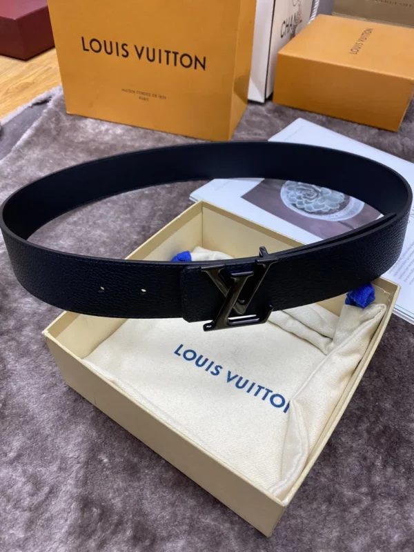 Louis Vuitton belt