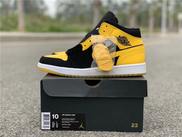 Air Jordan 1 Mid New Love - 2019-01-24 - Replica shoes