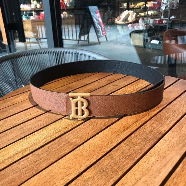 Burberry belt