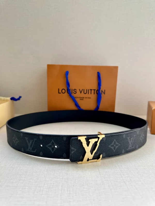 Louis Vuitton belt