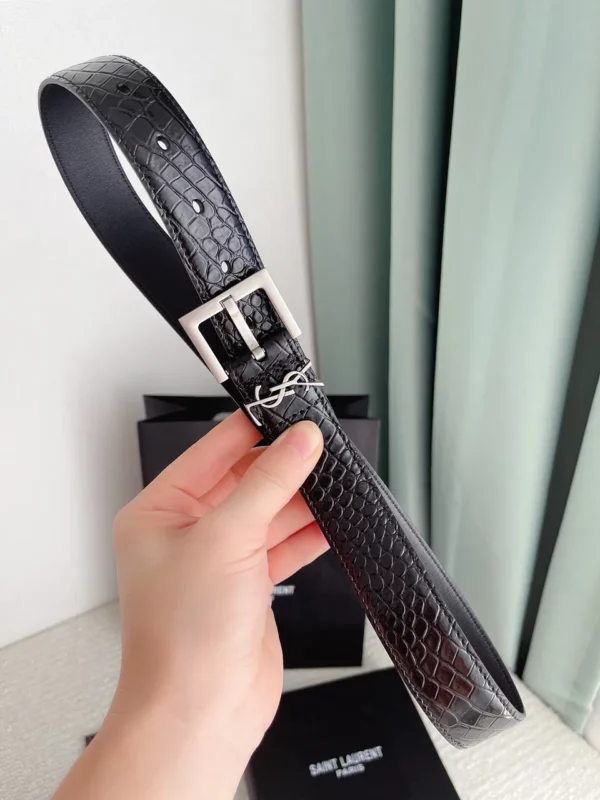 Saint Laurent belt