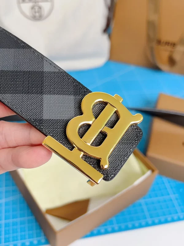 Burberry belt