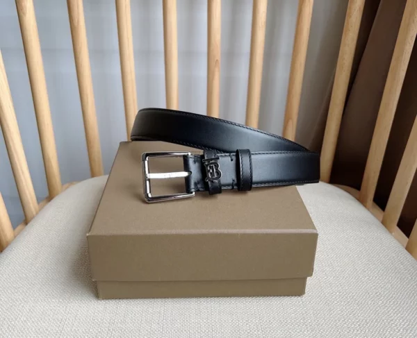 Burberry belt