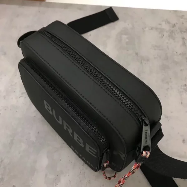 Burberry bag - rep bags