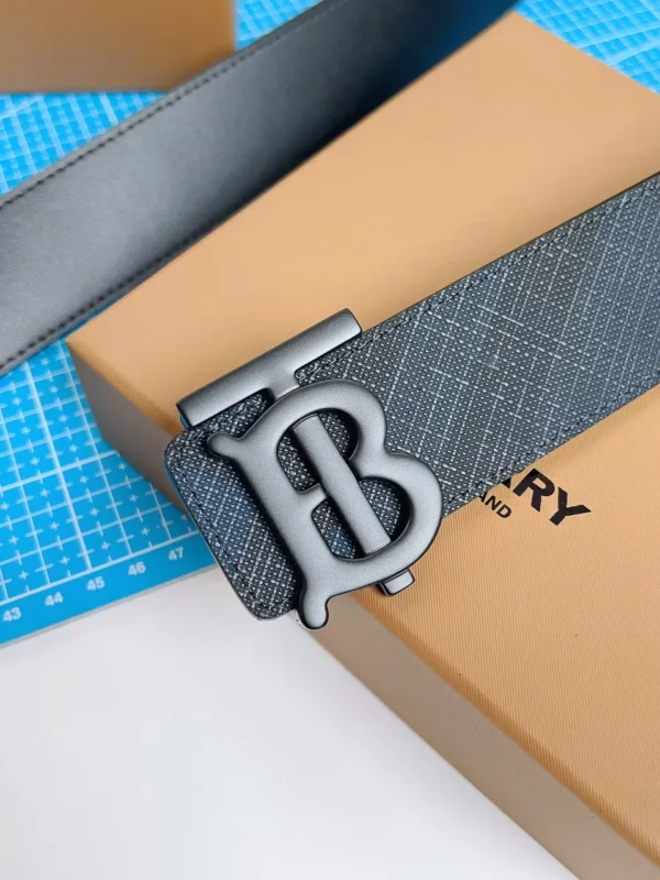 Burberry belt