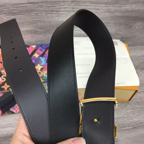 Louis Vuitton belt