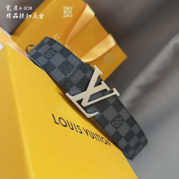 Louis Vuitton belt