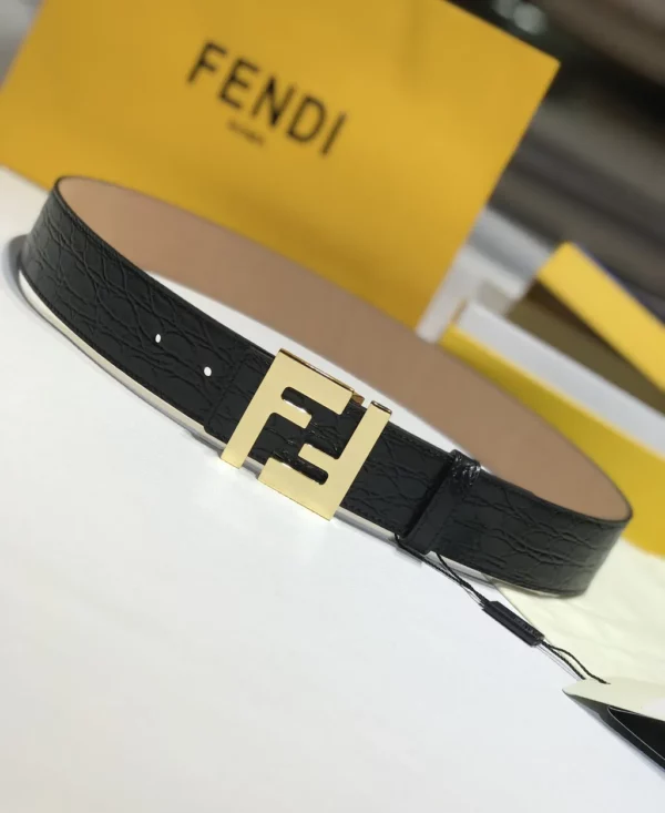 Fendi belt