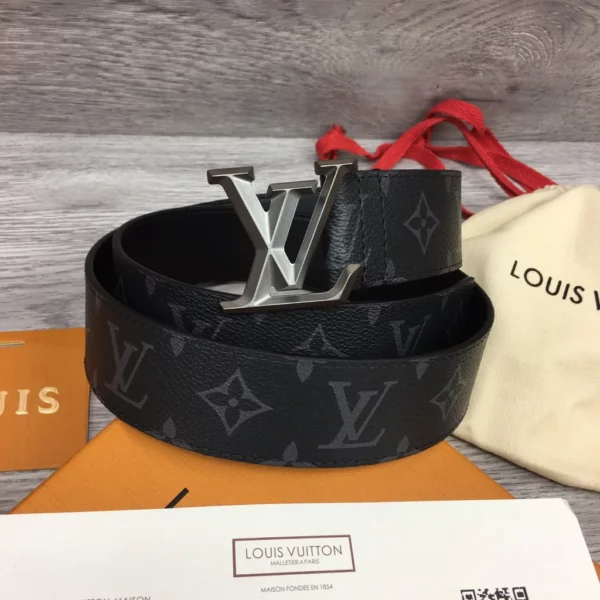 Louis Vuitton belt