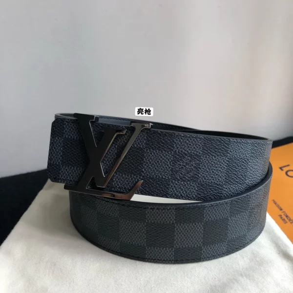 Louis Vuitton belt