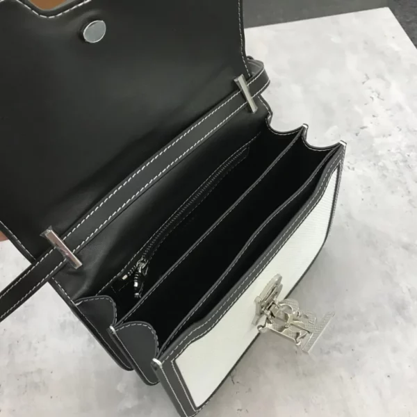 Burberry bag - replica bags