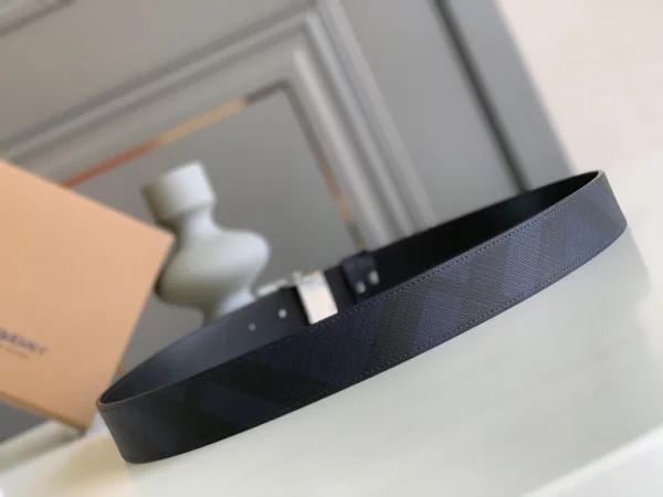 Burberry belt