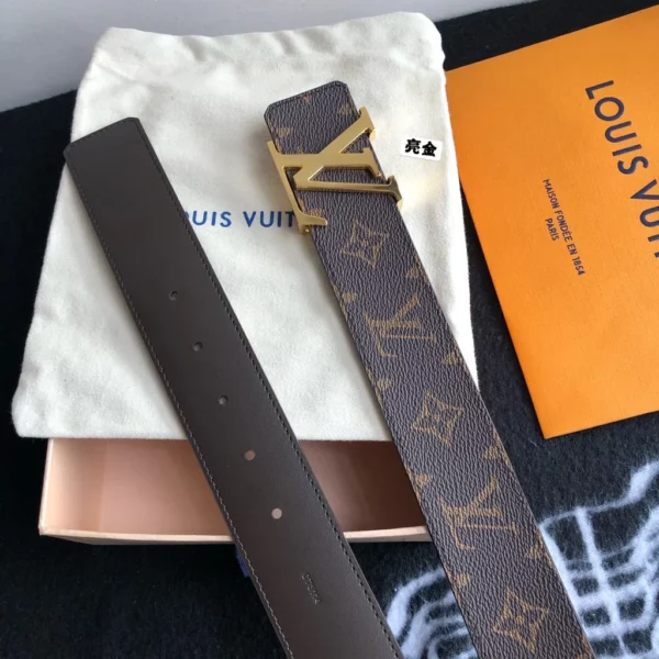 Louis Vuitton belt