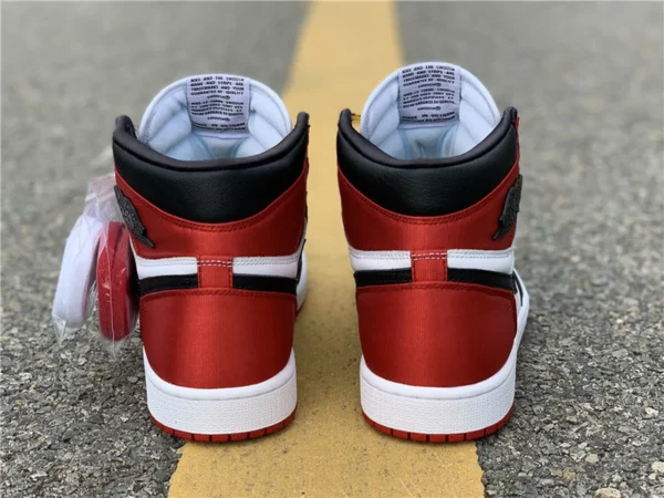 Air Jordan 1 Satin WMNS Black Toe - 2019-08-14 - Replica shoes