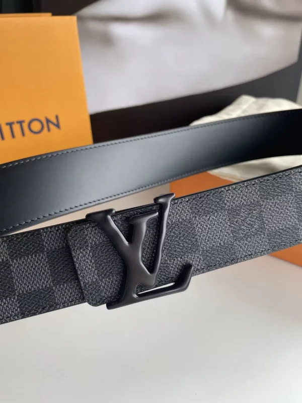 Louis Vuitton belt