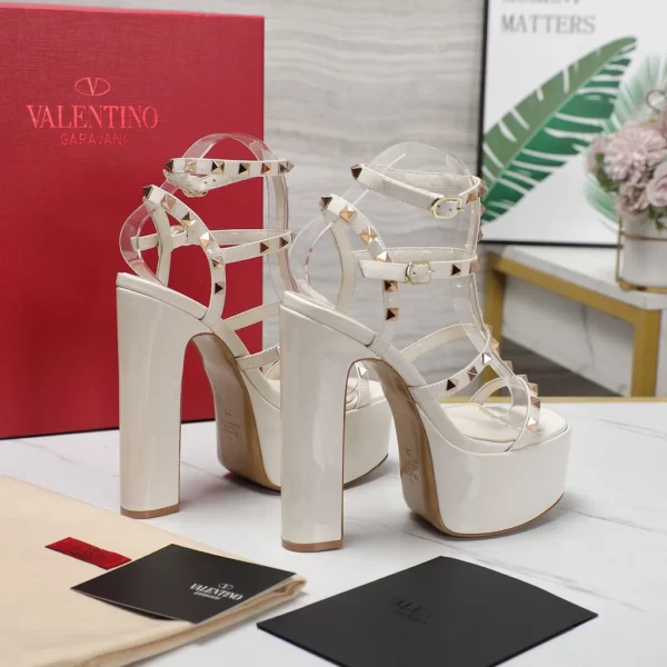 Valentino shoes - Reps shoes