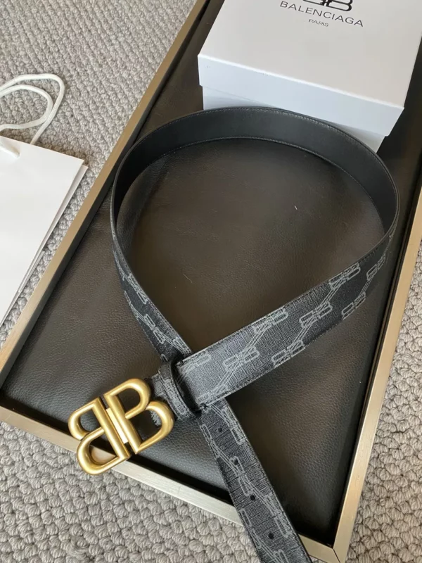 Balenciaga belt