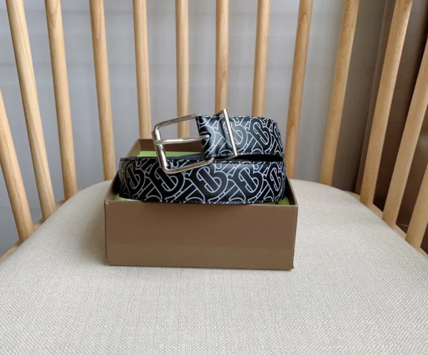 Burberry belt