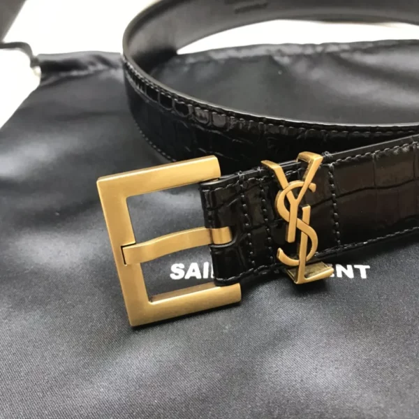 Saint Laurent belt