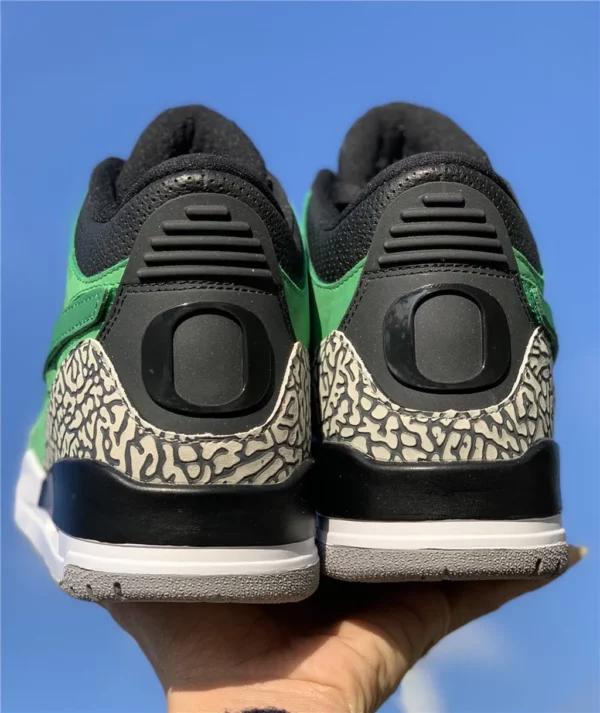 Air Jordan 3 Tinker Oregon Ducks PE - 2018-12-24 - Replica shoes