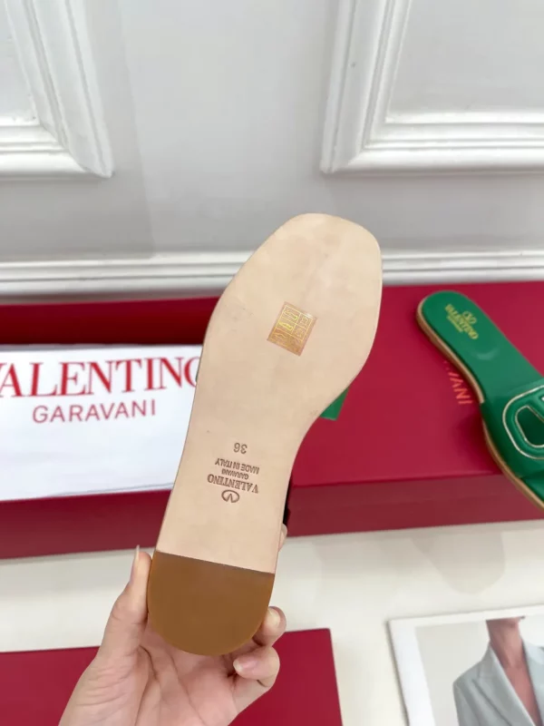 Valentino shoes - Reps shoes