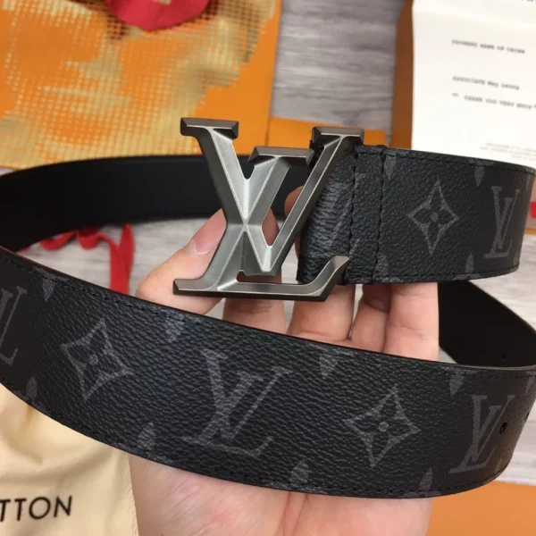 Louis Vuitton belt