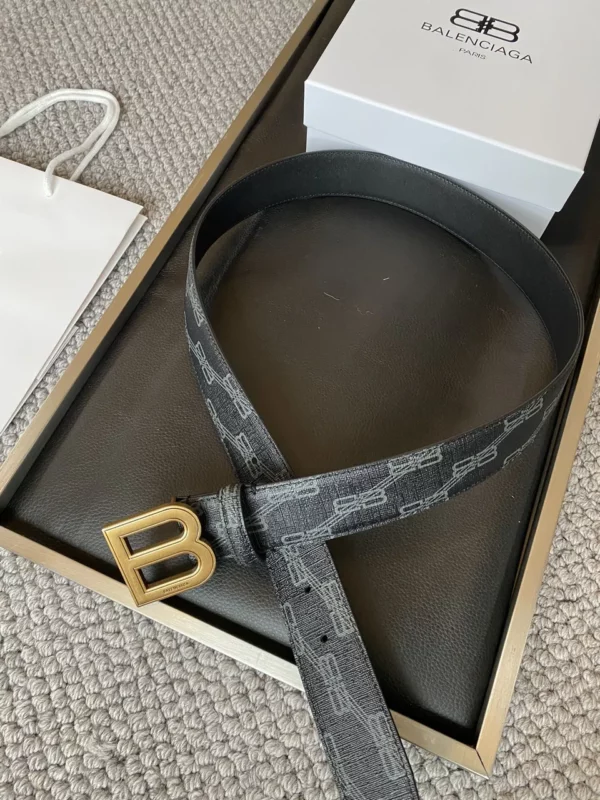 Balenciaga belt