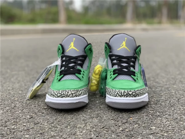 Air Jordan 3 Tinker Oregon Ducks PE - 2018-12-24 - Replica shoes