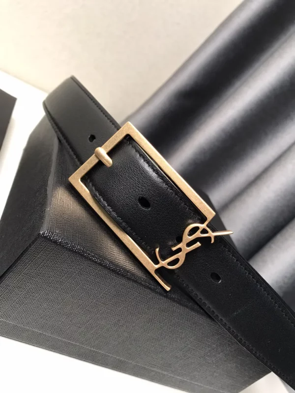 Saint Laurent belt