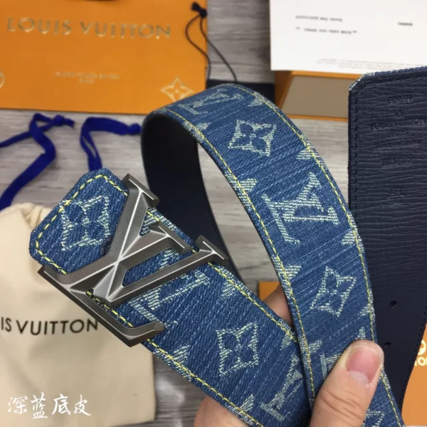 Louis Vuitton belt