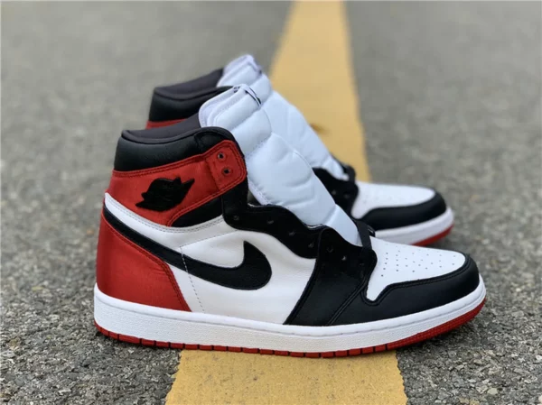 Air Jordan 1 Satin WMNS Black Toe - 2019-08-14 - Replica shoes